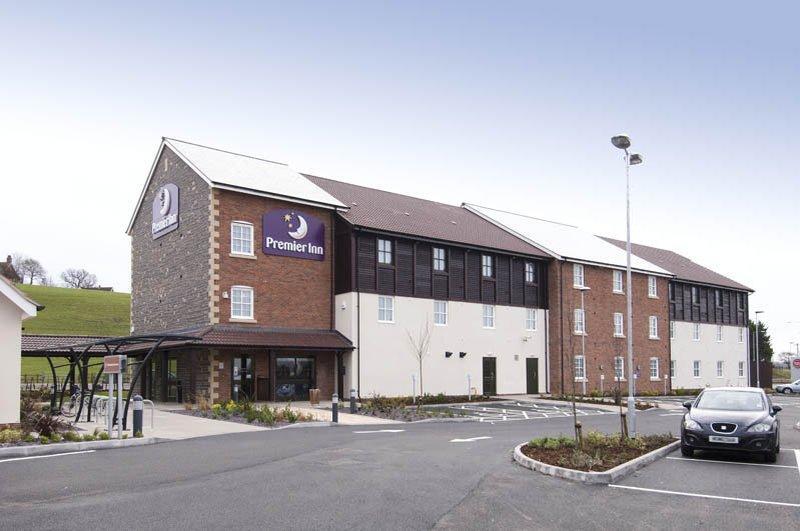 Premier Inn Гластонбери Экстерьер фото